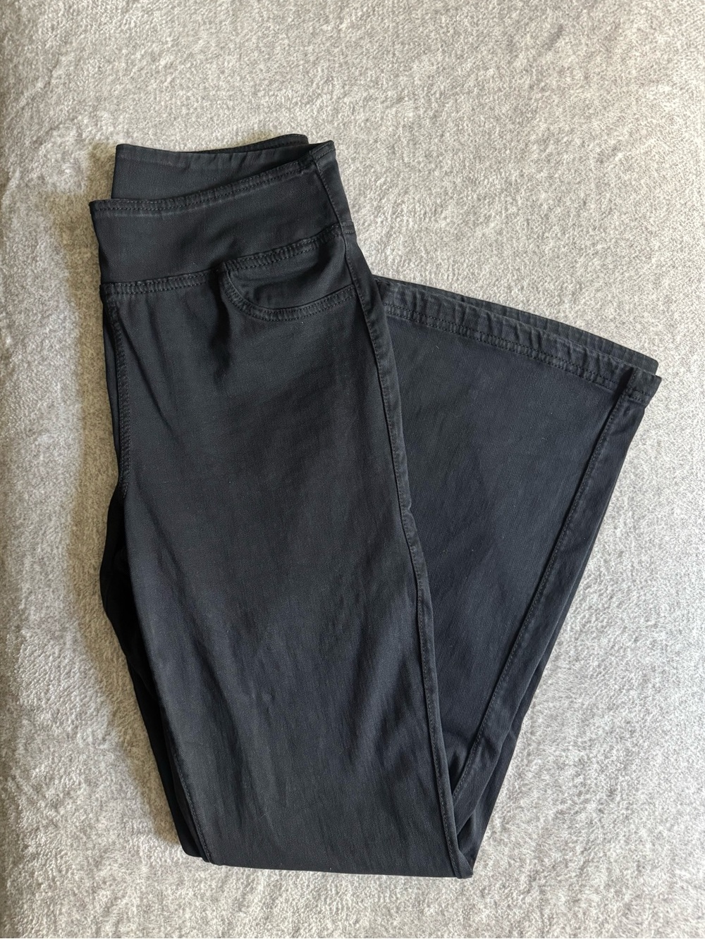 American Eagle Next Level Pull-On High-Waisted Kick Bootcut Pant